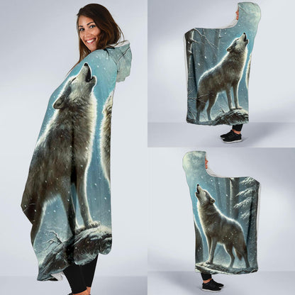 Grey Wolf | Hooded Blanket